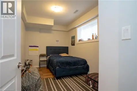 792 Snowberry Court Waterloo ON N2V 0E7