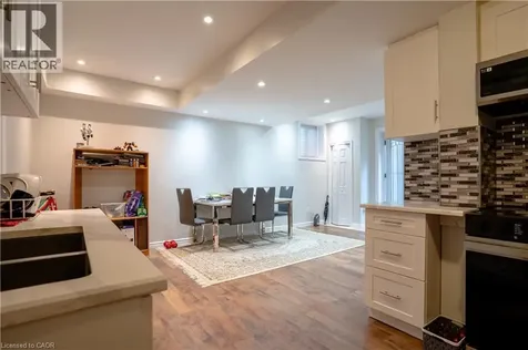 792 Snowberry Court Waterloo ON N2V 0E7