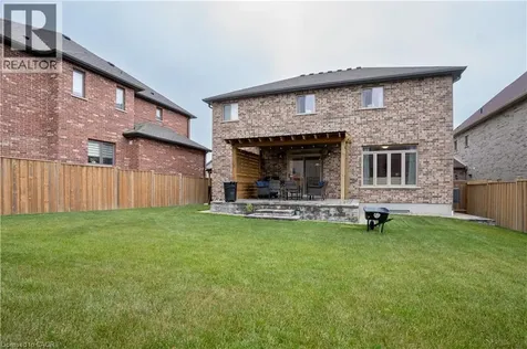 792 Snowberry Court Waterloo ON N2V 0E7