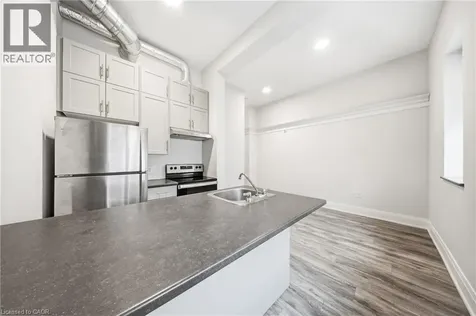11 Queen Street Brantford ON N3T 3B1