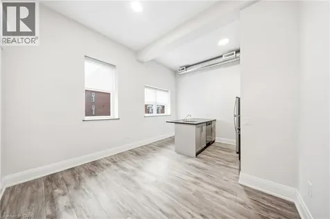 11 Queen Street Brantford ON N3T 3B1