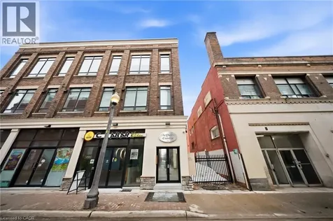 11 Queen Street Brantford ON N3T 3B1