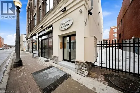 11 Queen Street Brantford ON N3T 3B1