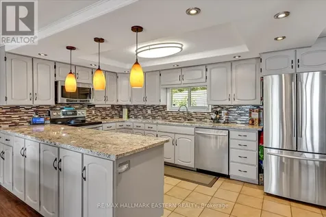51 Darling Drive Selwyn ON K0L 2W0