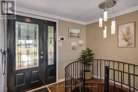 51 Darling Drive Selwyn ON K0L 2W0