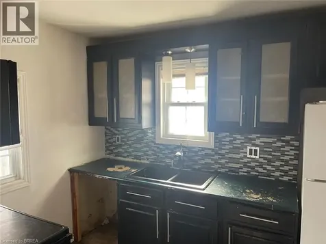 258 Wellington Road London ON N6C 4N5