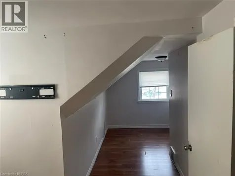 258 Wellington Road London ON N6C 4N5