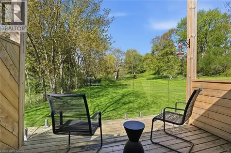22 Rosebough Street Dundas ON L9H 5C5