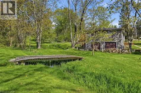 22 Rosebough Street Dundas ON L9H 5C5