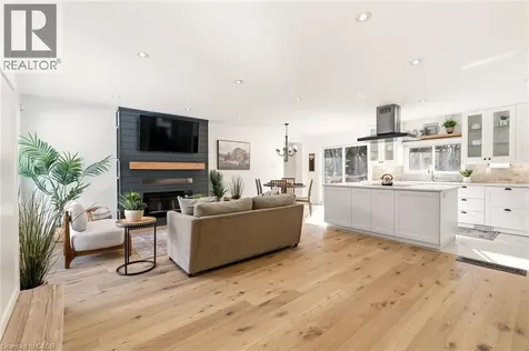 22 Rosebough Street Dundas ON L9H 5C5