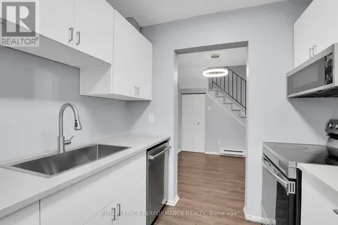 8D Lovell Lane Ottawa ON K2H 9B6