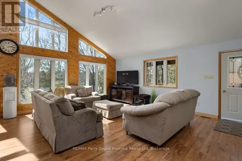 38 Shebeshekong Estates Road South Carling ON P0G 1G0