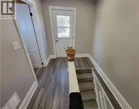 27 Belmont Avenue Hamilton ON L8L 7L9