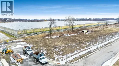 1876 Molise Boulevard Kingsville ON N0P 2G0