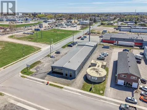 121 White Oak Dr E Sault Ste. Marie ON P6B 4J7