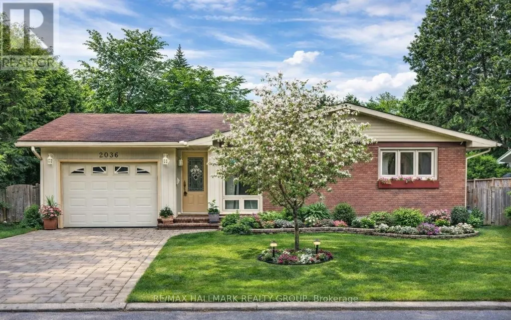 2036 Kings Grove Crescent Ottawa ON K1J 6G1