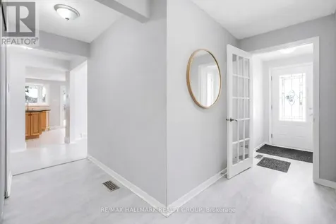 2036 Kings Grove Crescent Ottawa ON K1J 6G1