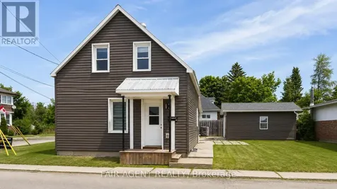81 Bank Street South Renfrew ON K7V 2E7