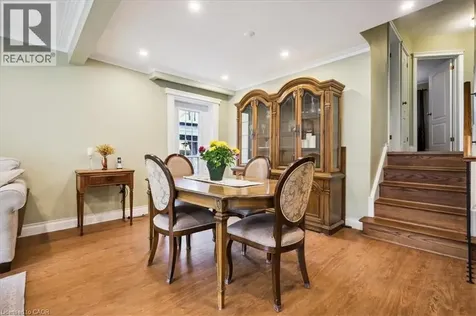 2033 Saxon Road Oakville ON L6L 2V1