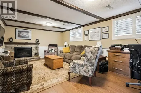 2033 Saxon Road Oakville ON L6L 2V1