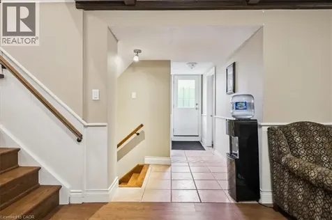 2033 Saxon Road Oakville ON L6L 2V1
