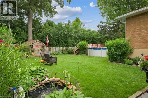 2033 Saxon Road Oakville ON L6L 2V1