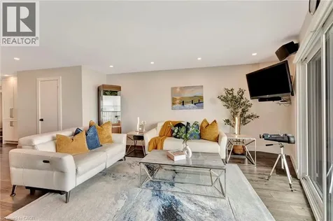 2136 Old Lakeshore Road Burlington ON L7R 1A3