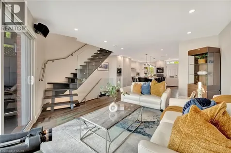2136 Old Lakeshore Road Burlington ON L7R 1A3