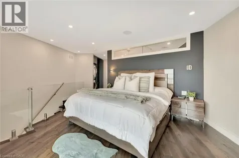 2136 Old Lakeshore Road Burlington ON L7R 1A3