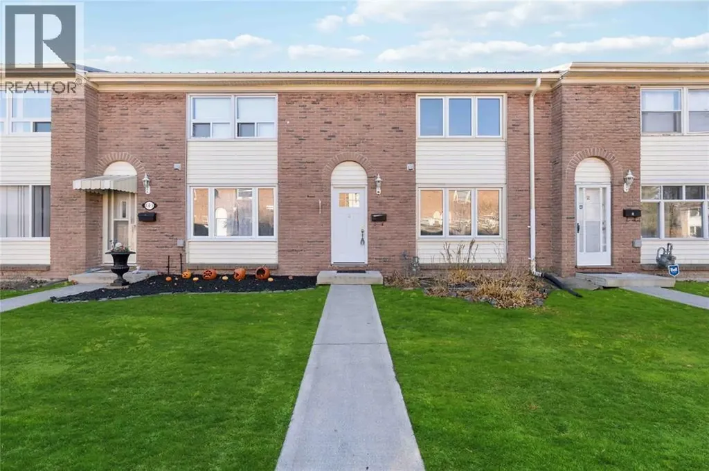 885 Carleton Place Sarnia ON N7T 3V8