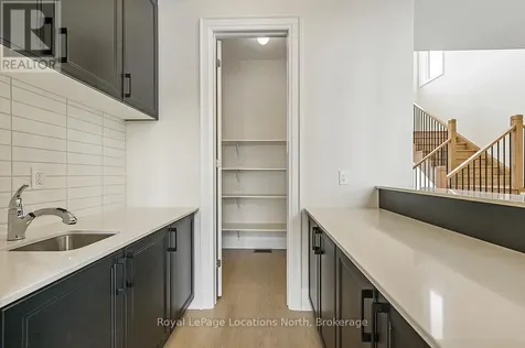 113 Clement Lane Blue Mountains ON N0H 1J0