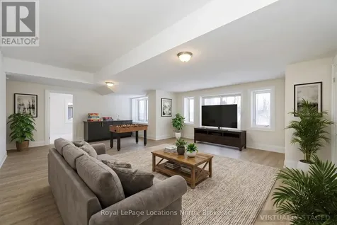 113 Clement Lane Blue Mountains ON N0H 1J0