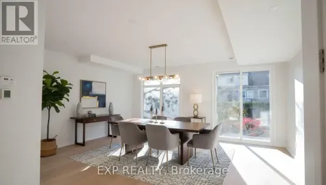 236 Woodroffe Avenue North Ottawa ON K2A 3V4