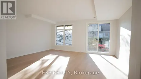 236 Woodroffe Avenue North Ottawa ON K2A 3V4