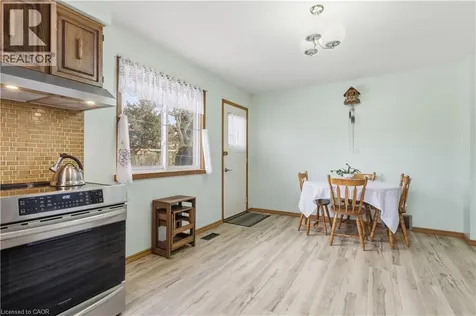 64 Neil Avenue Stoney Creek ON L8G 2N2