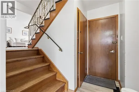 64 Neil Avenue Stoney Creek ON L8G 2N2