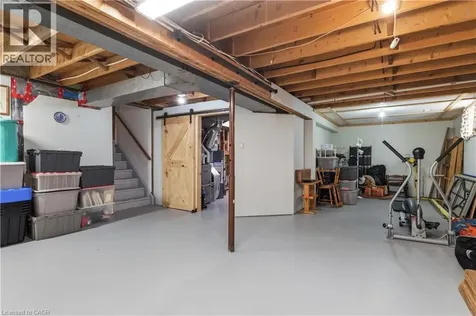 64 Neil Avenue Stoney Creek ON L8G 2N2