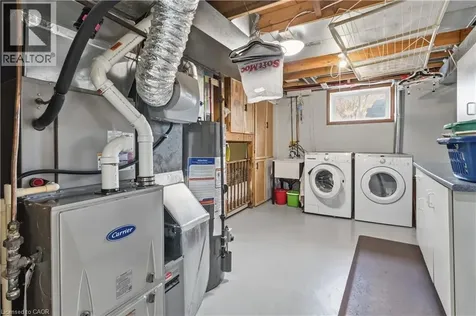64 Neil Avenue Stoney Creek ON L8G 2N2