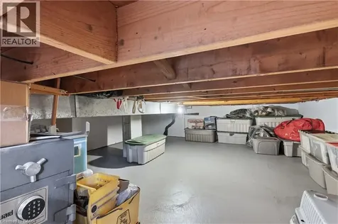 64 Neil Avenue Stoney Creek ON L8G 2N2