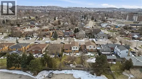 64 Neil Avenue Stoney Creek ON L8G 2N2