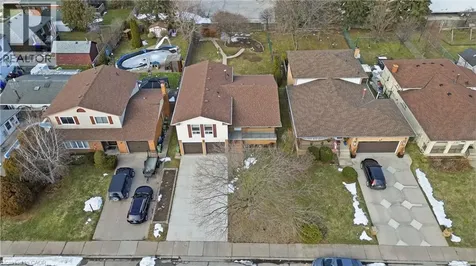 64 Neil Avenue Stoney Creek ON L8G 2N2