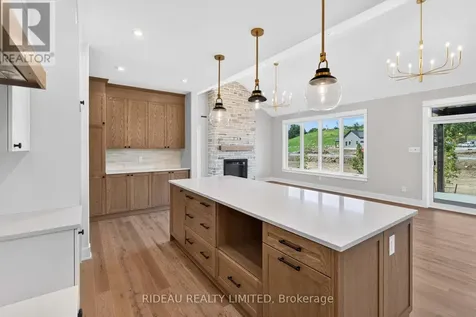 126 Hearthside Drive Westport ON K0G 1X0