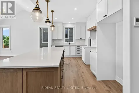 126 Hearthside Drive Westport ON K0G 1X0