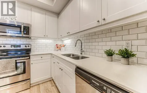 112 Union Street East Waterloo ON N2J 1C5