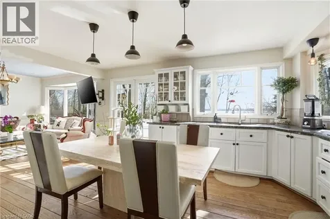 208 North Shore Boulevard West Burlington ON L7T 1A4