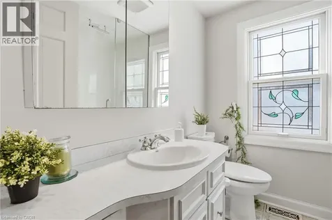 208 North Shore Boulevard West Burlington ON L7T 1A4