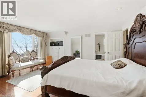208 North Shore Boulevard West Burlington ON L7T 1A4