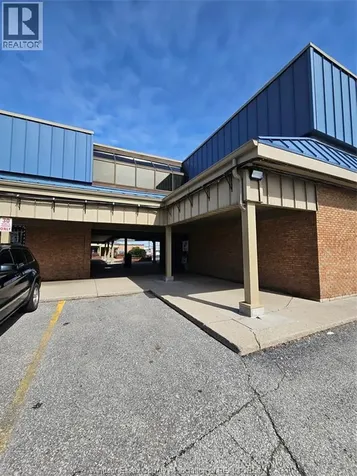 7605 Tecumseh Road East Windsor ON N8T 3H1