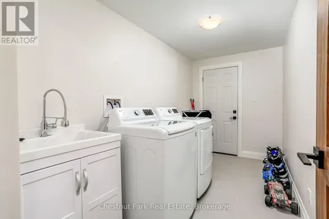 106 Alpine Springs Court Blue Mountains ON L9Y 0T4