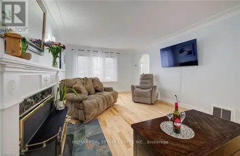 76 Brentwood Avenue Kitchener ON N2H 2C8